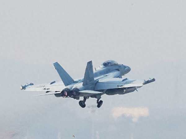 EA-18G電子戰機